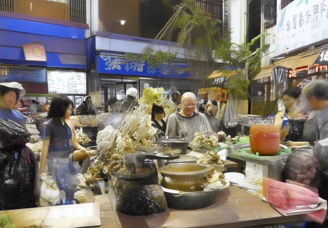 格瓦迪奥尔：年轻后卫新星崛起之路与足球格局变革