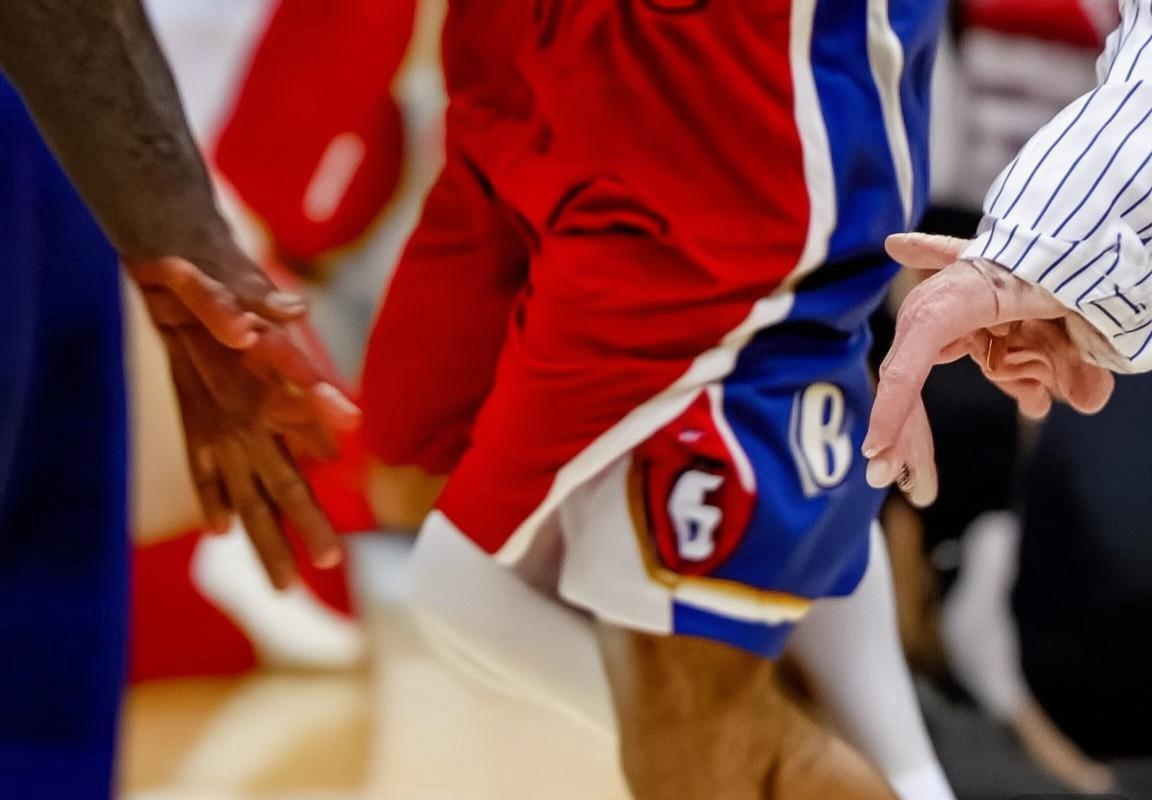 火箭对活塞巅峰对决：360直播解析战局走向(图3)